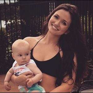 Meet your Posher, Haley 🌹